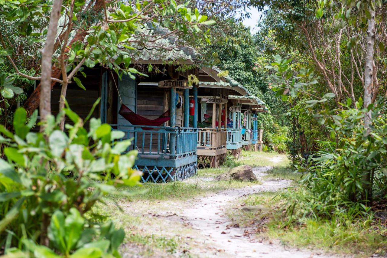 Mad Monkey Koh Rong Samloem Pansiyon Koh Rong Sanloem Dış mekan fotoğraf